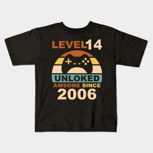 Level 14 Unlocked Awesome Since 2006 14th Birthday gamer Kids T-Shirt